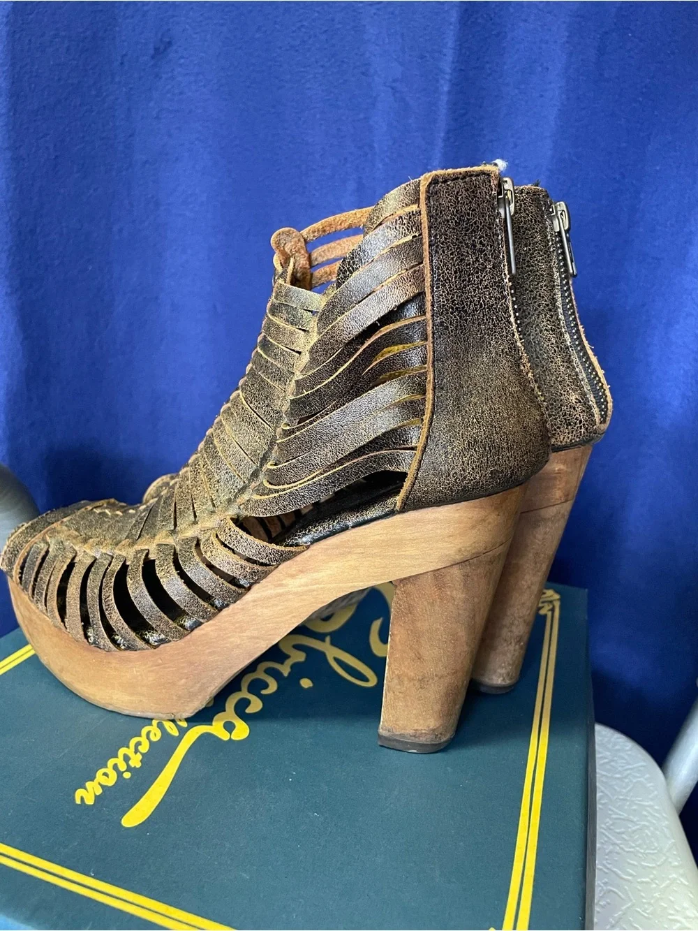 Sbicca Brown Strappy Open-Toe Platform Heels